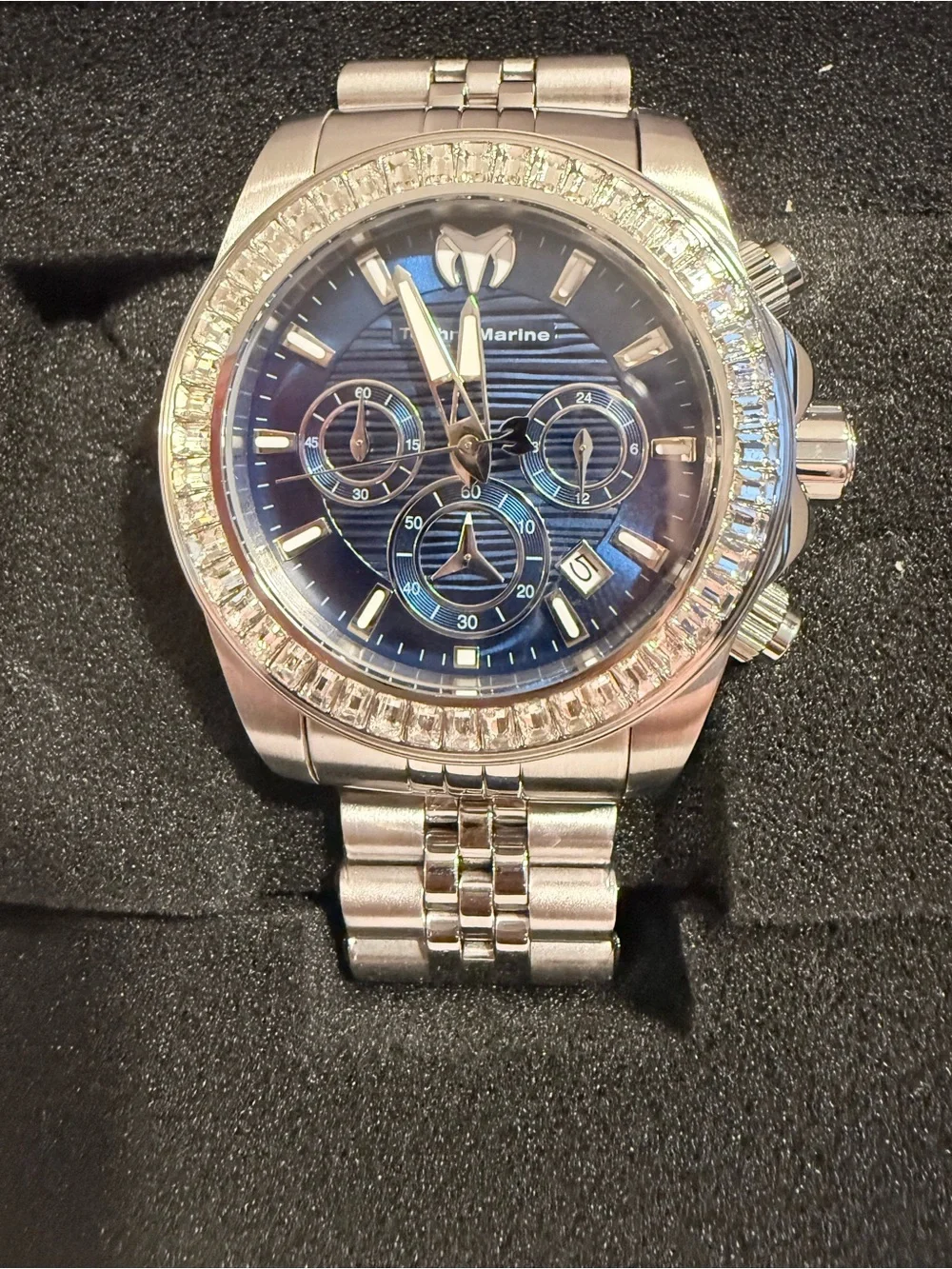 Gorgeous TechnoMarine Manta Ray by Invicta- 42mm, Dark Blue Dial